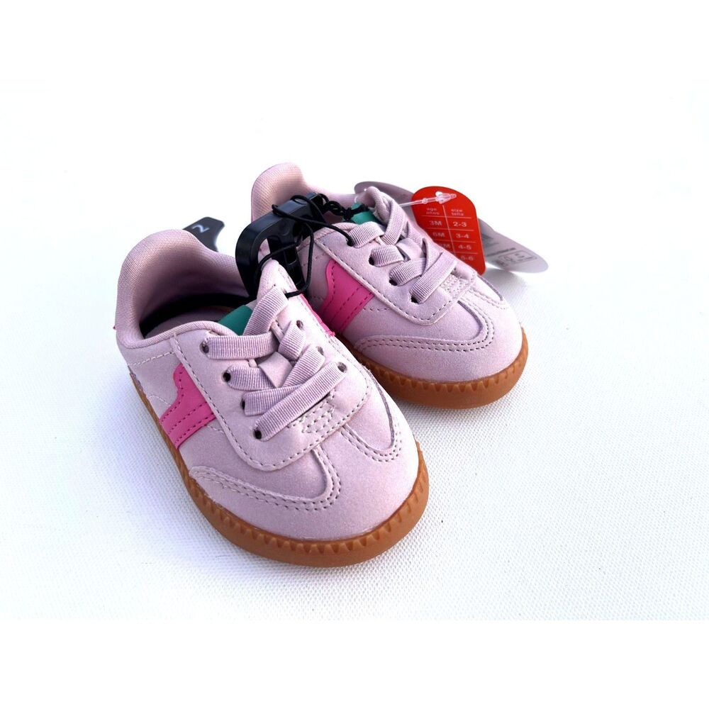 Wonder Nation Little Girl Casual Soccer Sneakers – Size 2 (2–3 Months)